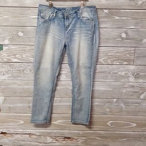 Wallflower Size 13 jeans